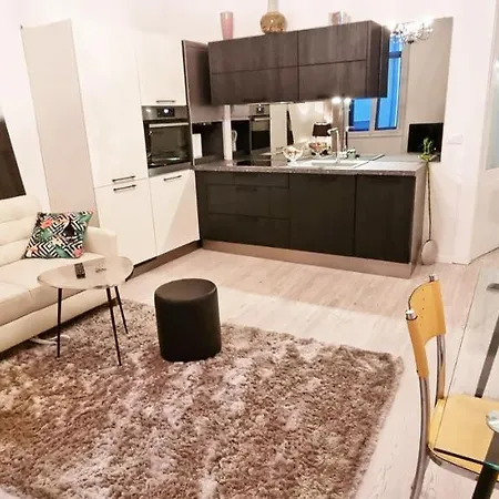 Appartamento Casa Bianca - 2 Bedroom Design *